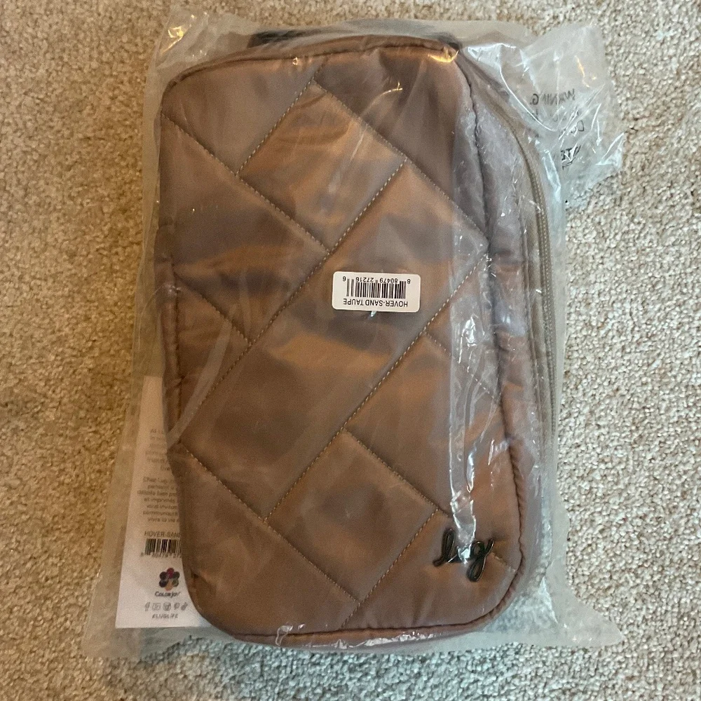 Lug Hover Cosmetic Pouch Sand Taupe NWT